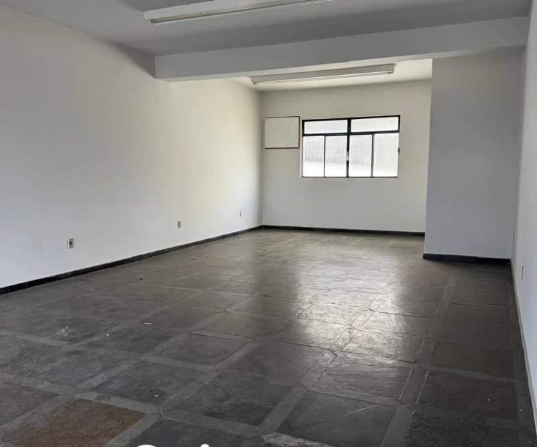 0293- SALA COMERCIAL